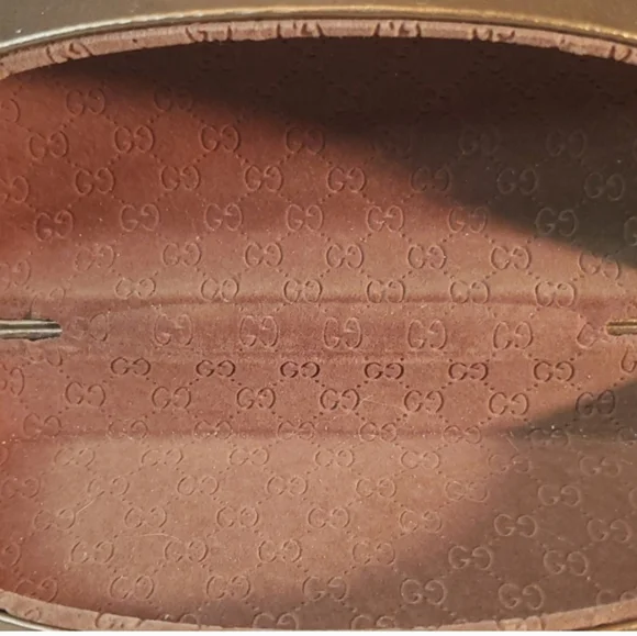 GUCCI HARD CLAM-SHELL EYEGLASS CASE - Picture 3 of 5